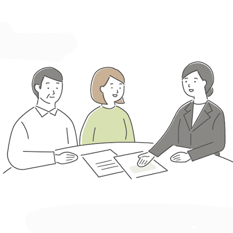 朝霞市葬儀社 アトラスの担当が遺族と葬儀内容を打ち合わせしている場面